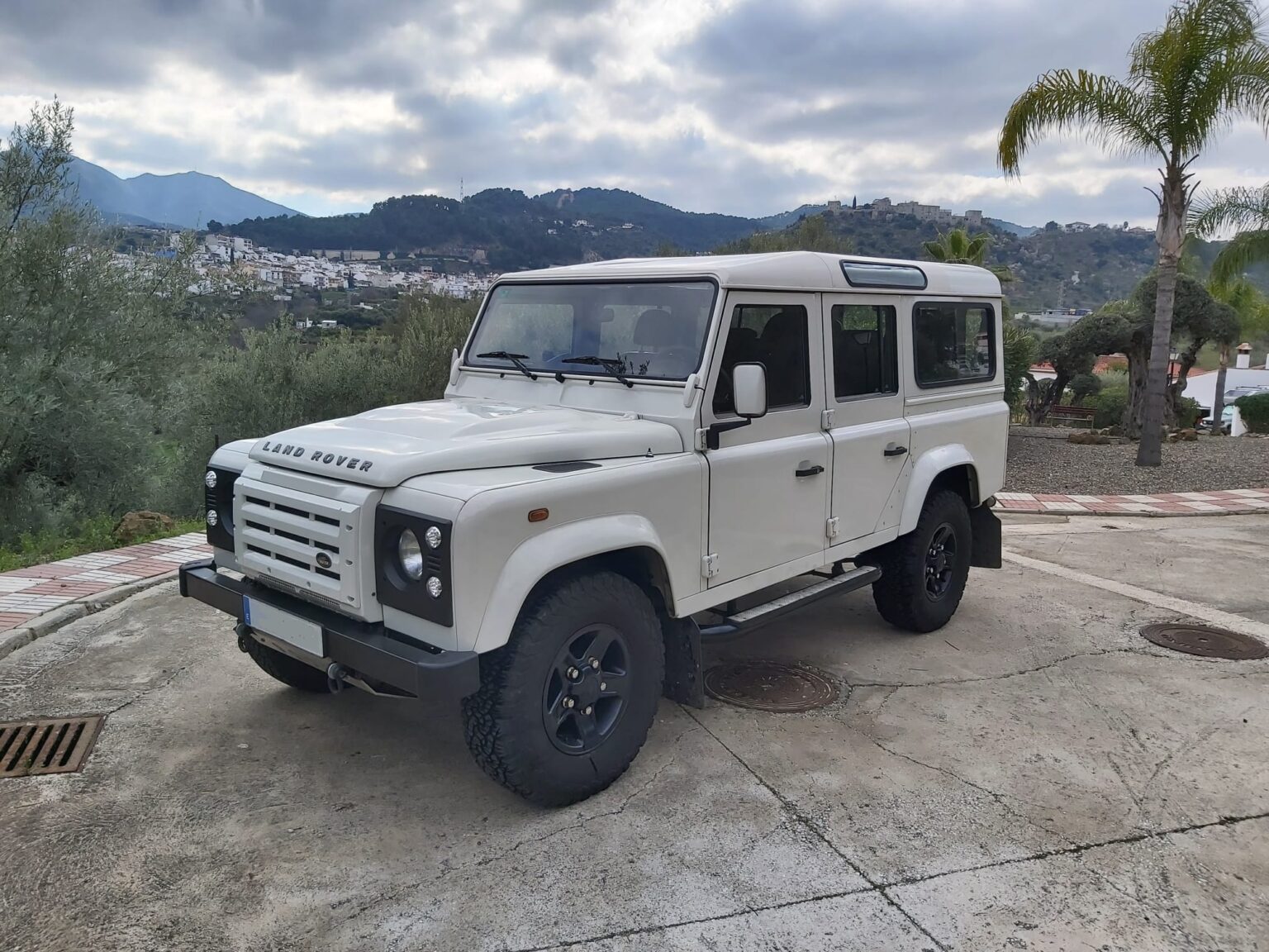 Land Rover Defender Parts Store